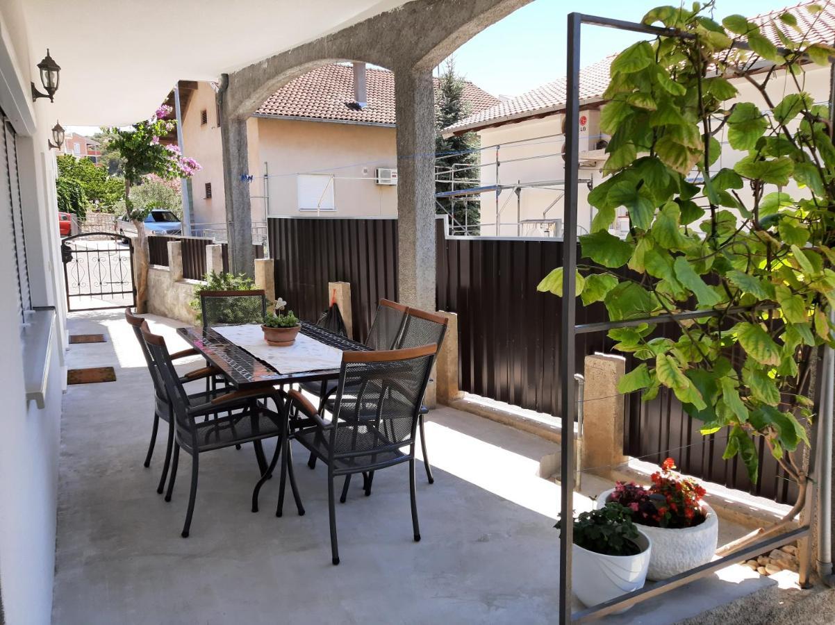 Apartment Luna Trogir Exterior photo