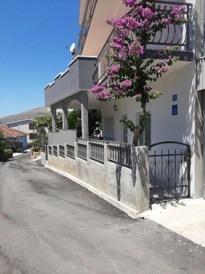 Apartment Luna Trogir Exterior photo