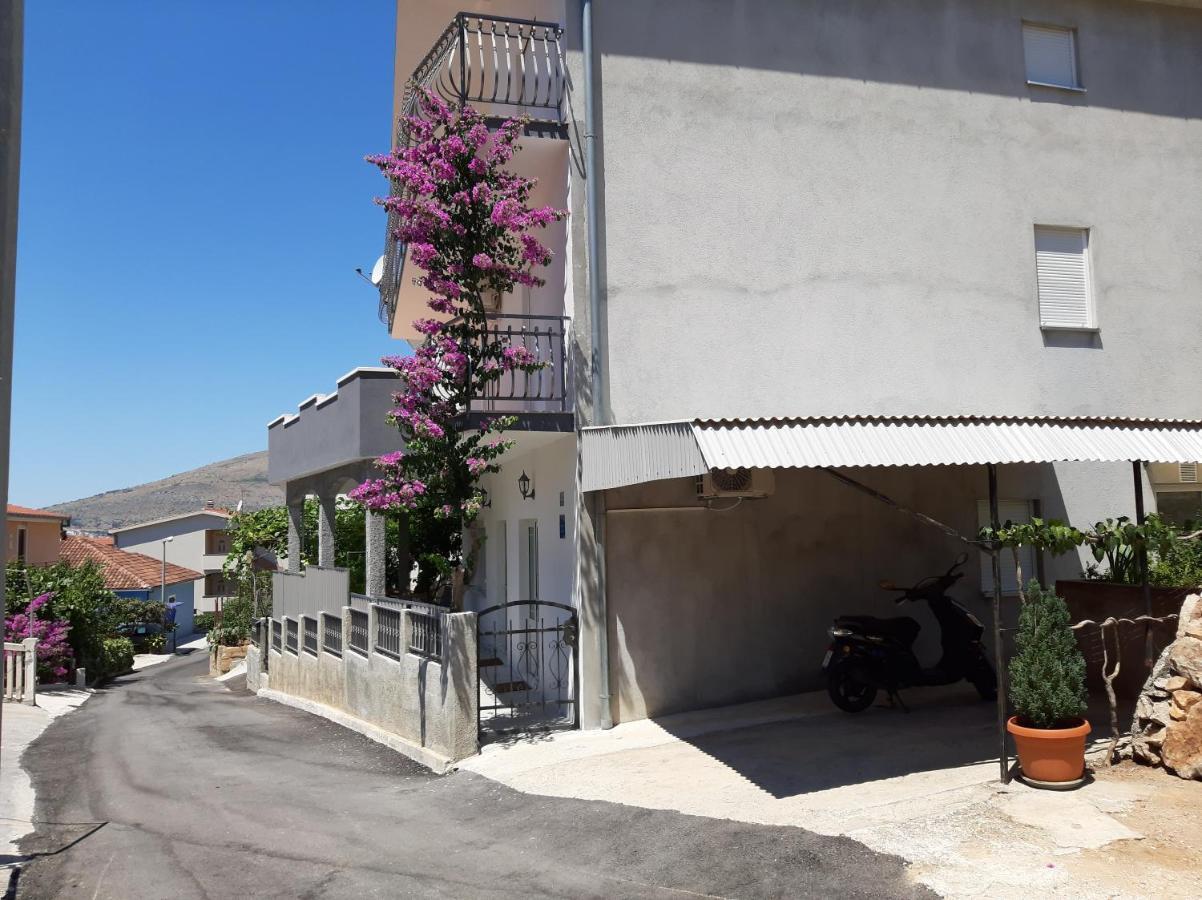 Apartment Luna Trogir Exterior photo